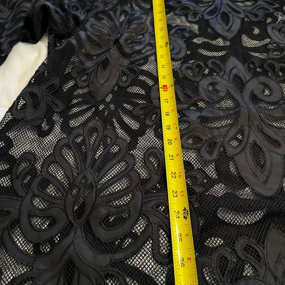 NWT New Gorgeous Torrid 3x 22/24 Black intricate Lace long sleeve Blouse shirt - Picture 12 of 12